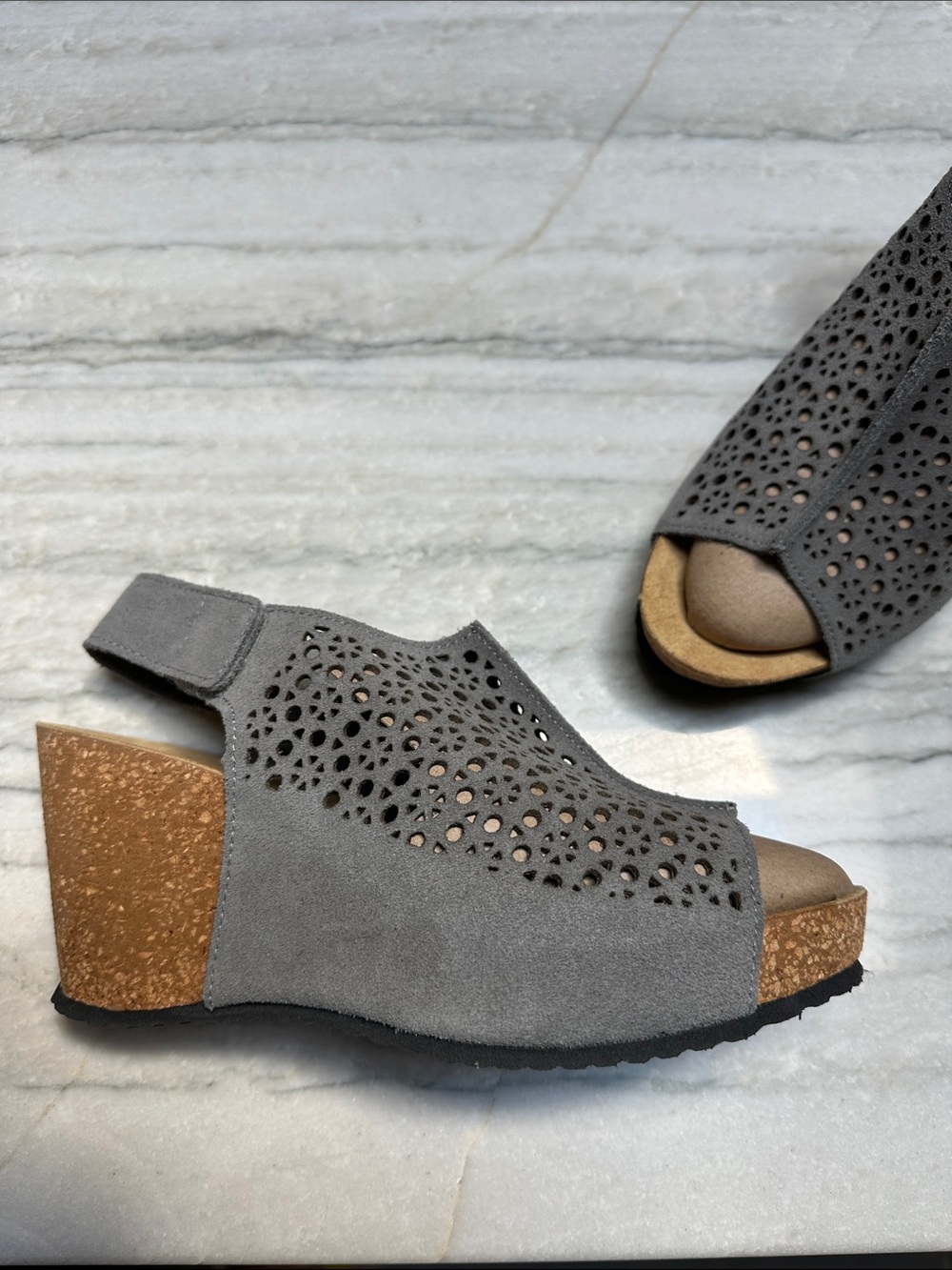 A. Giannetti Real Suede Open-Toe Sandals - Light Gray, size 8.5